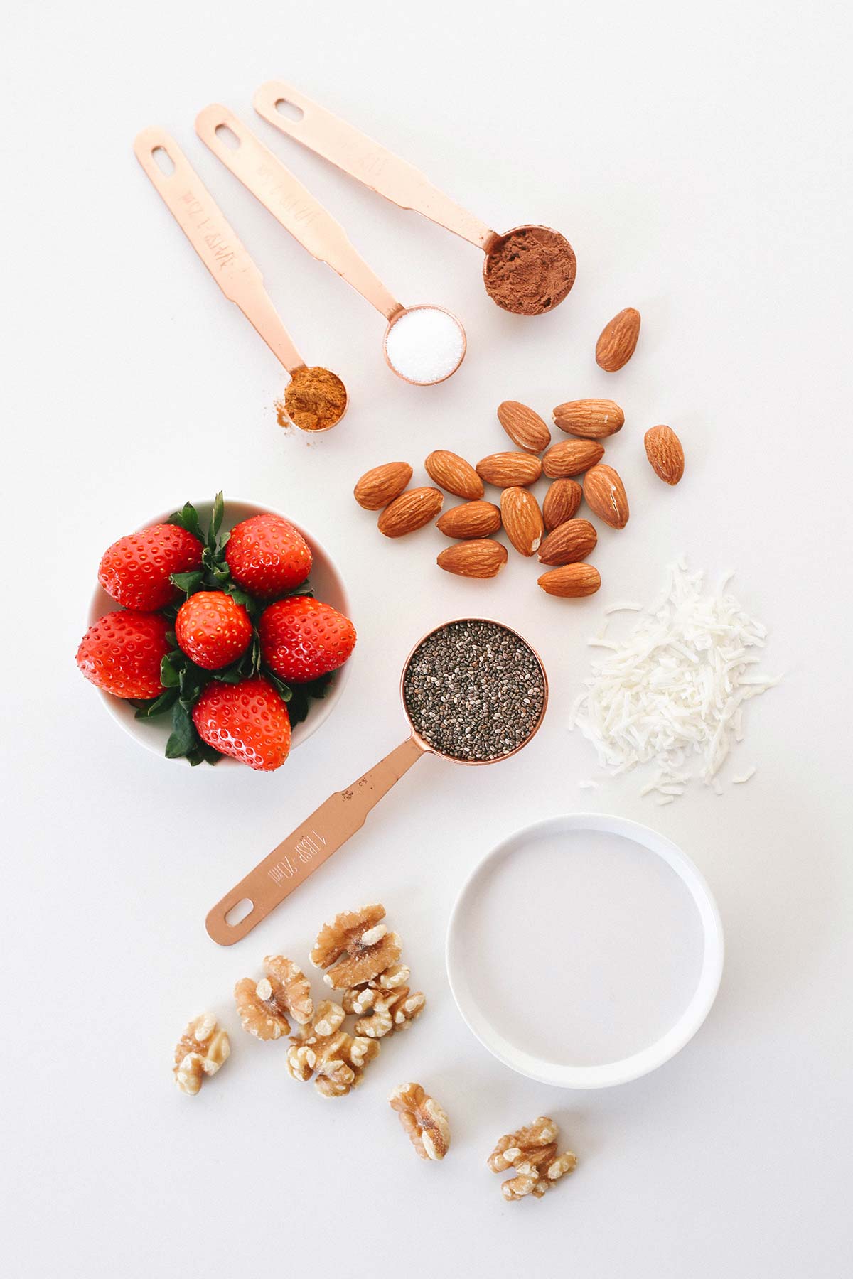 Chia pudding for keto and low carb. Easy overnight recipe with strawberries and almonds.