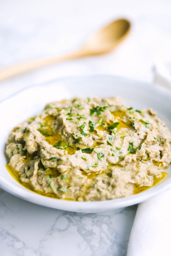 Keto Baba Ganoush for ketogenic and low carb. Easy recipe with eggplant and garlic. keto, keto baba ganoush, keto eggplant dip, keto eggplant recipes, keto aubergine dip, keto baba ganoush low carb, keto recipes, ketogenic diet, keto dip, keto eggplant, keto aubergine, keto easy recipes, keto easy, keto meals, keto quick meals, keto recipes easy, low carb, low carb recipes, low carb eggplant dip, lchf, lchf recipes